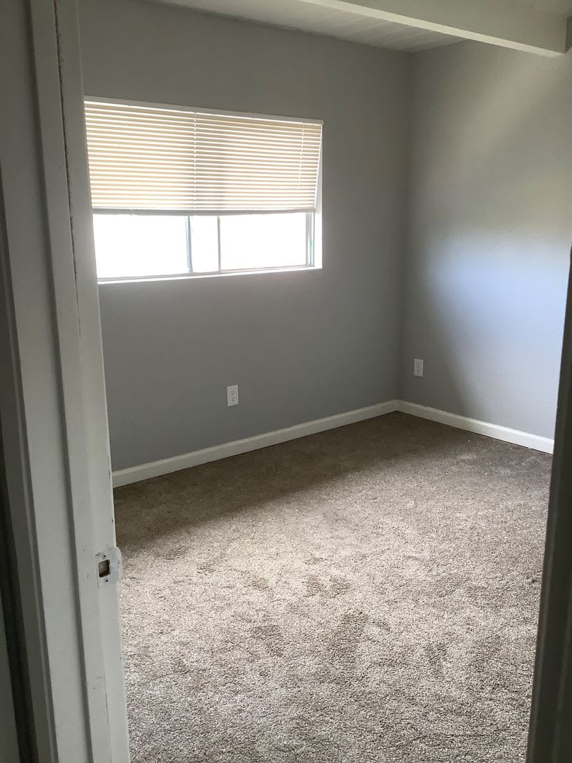 2 Bedroom, 1 Bath Upstairs Unit in Richmond – Available Now! – photo 5