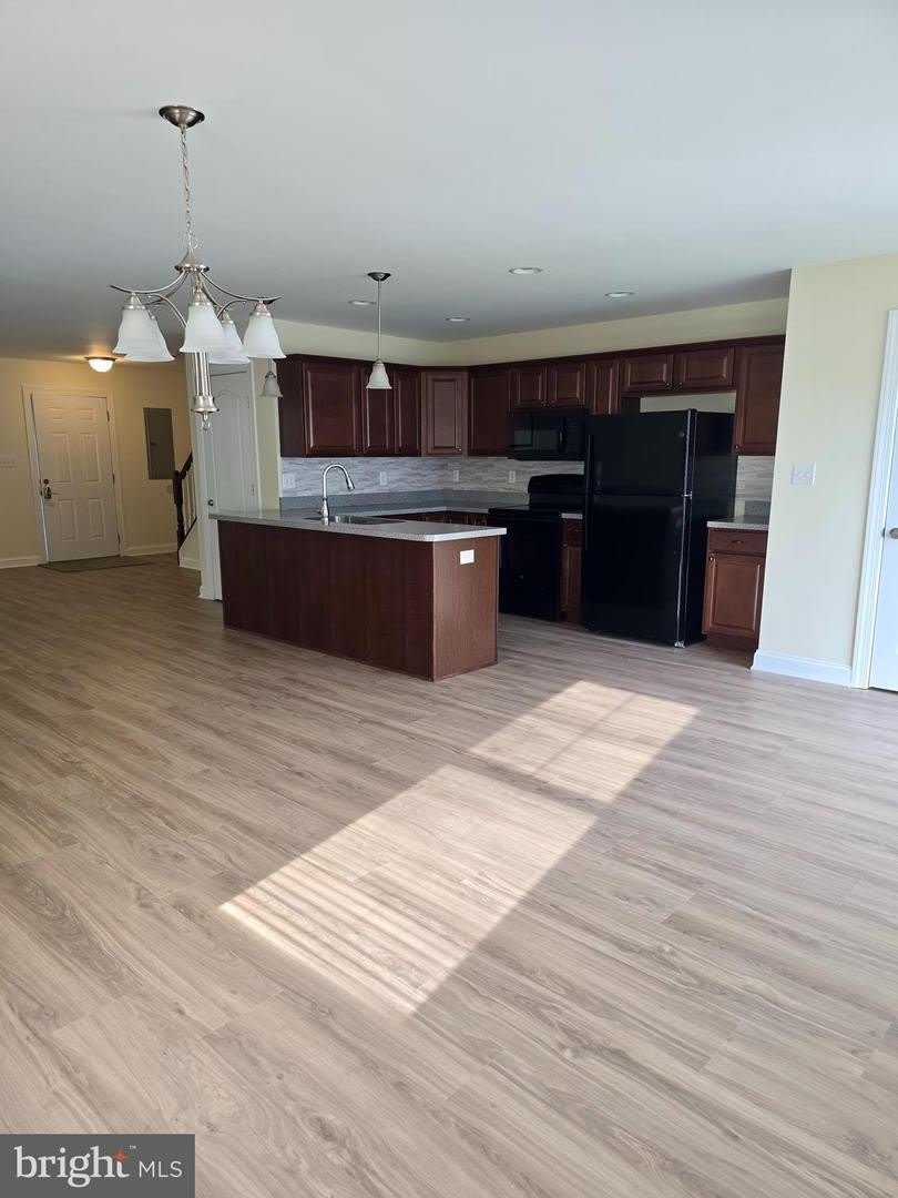 23613 LINKSIDE DR – photo 5
