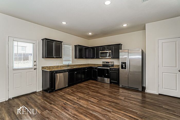 6017 Mojave Drive – photo 2
