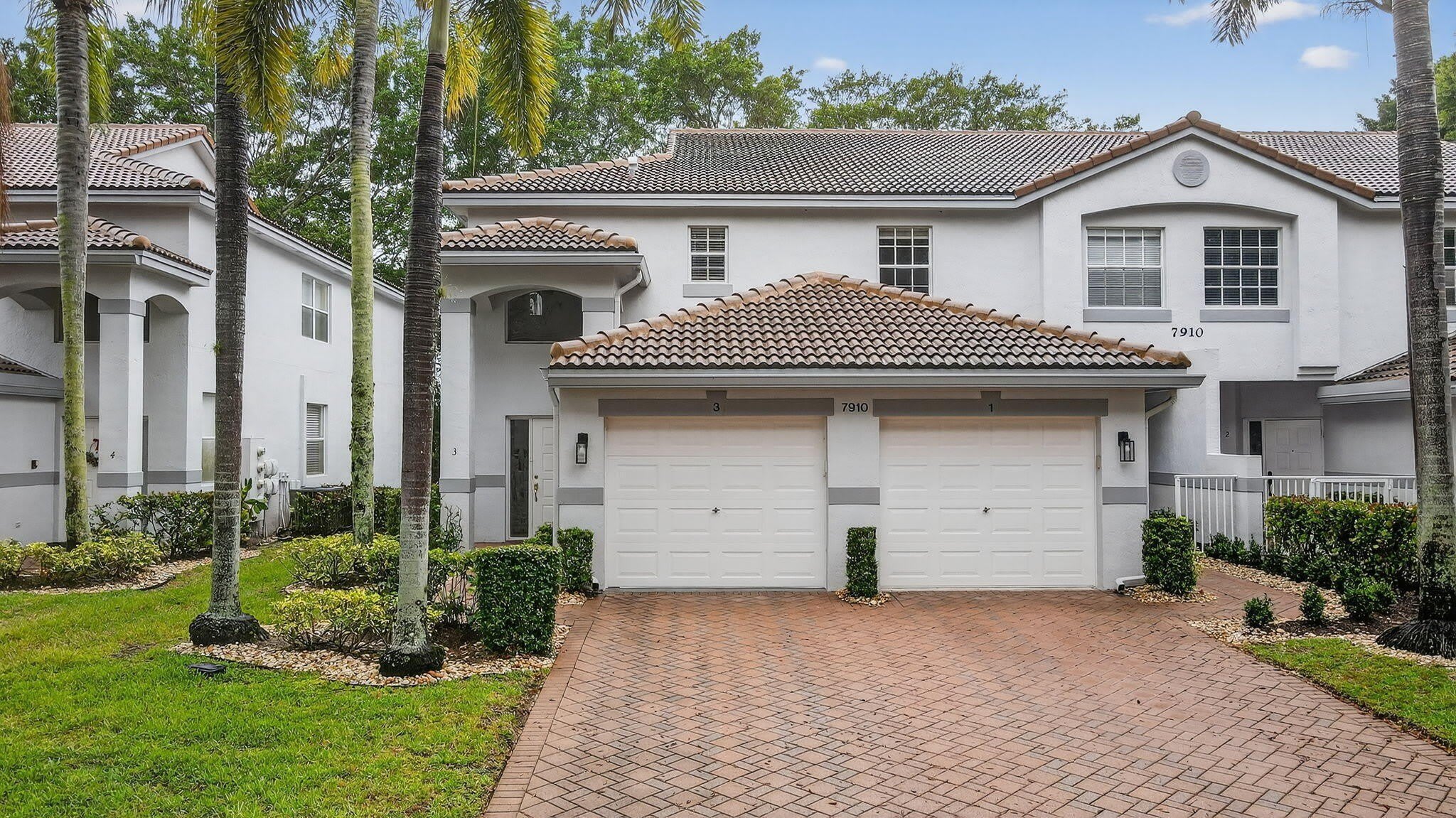 7910 Laina Lane – photo 1