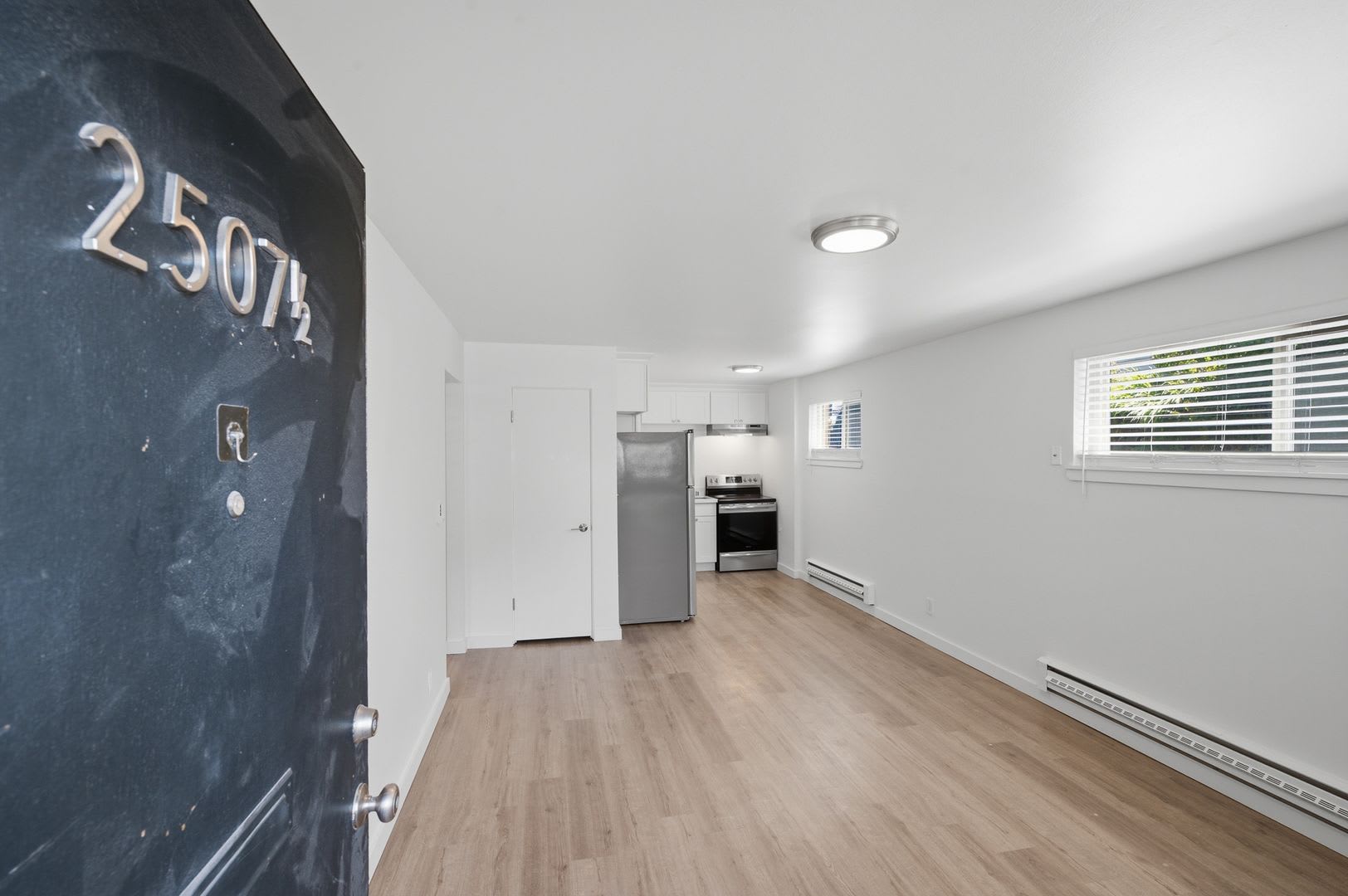 Loyal Heights Apartments – photo 3