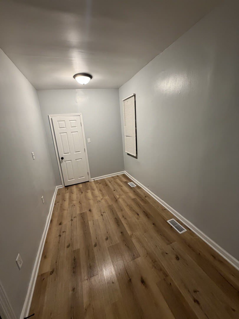 8835 S Commercial Avenue – photo 5