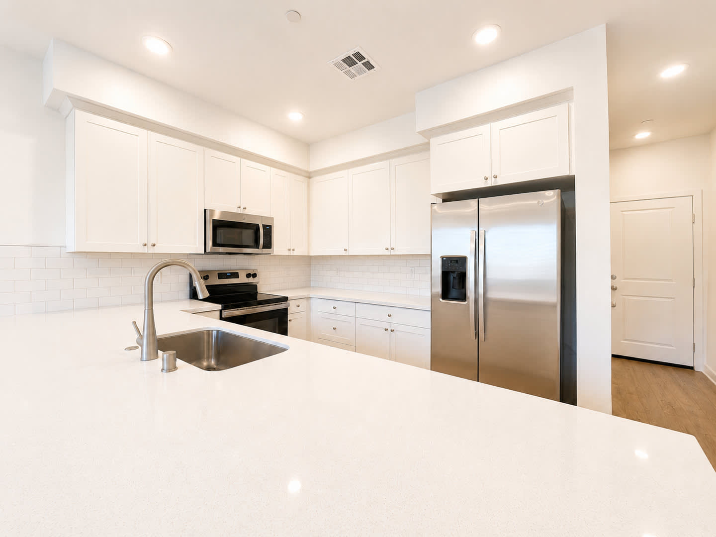 Beautiful, New Siena 3 Bedroom, 2.5 Bath Townhome with Solar for Rent – photo 5