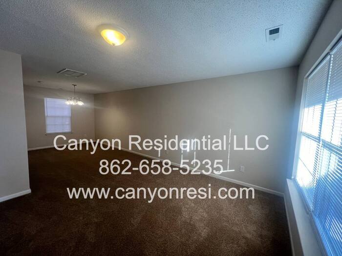223 Julian Pond Lane – photo 5