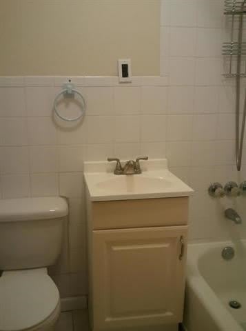 281 Monmouth St – photo 3