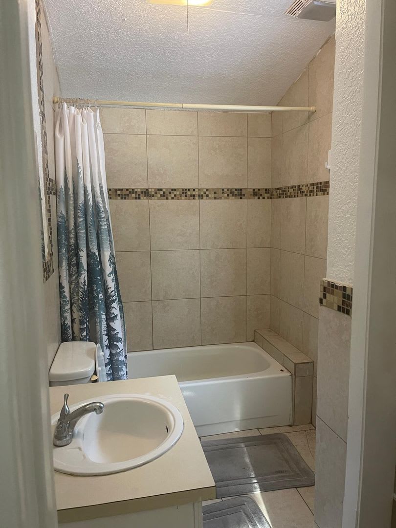4570 Transport Road A-C – photo 3