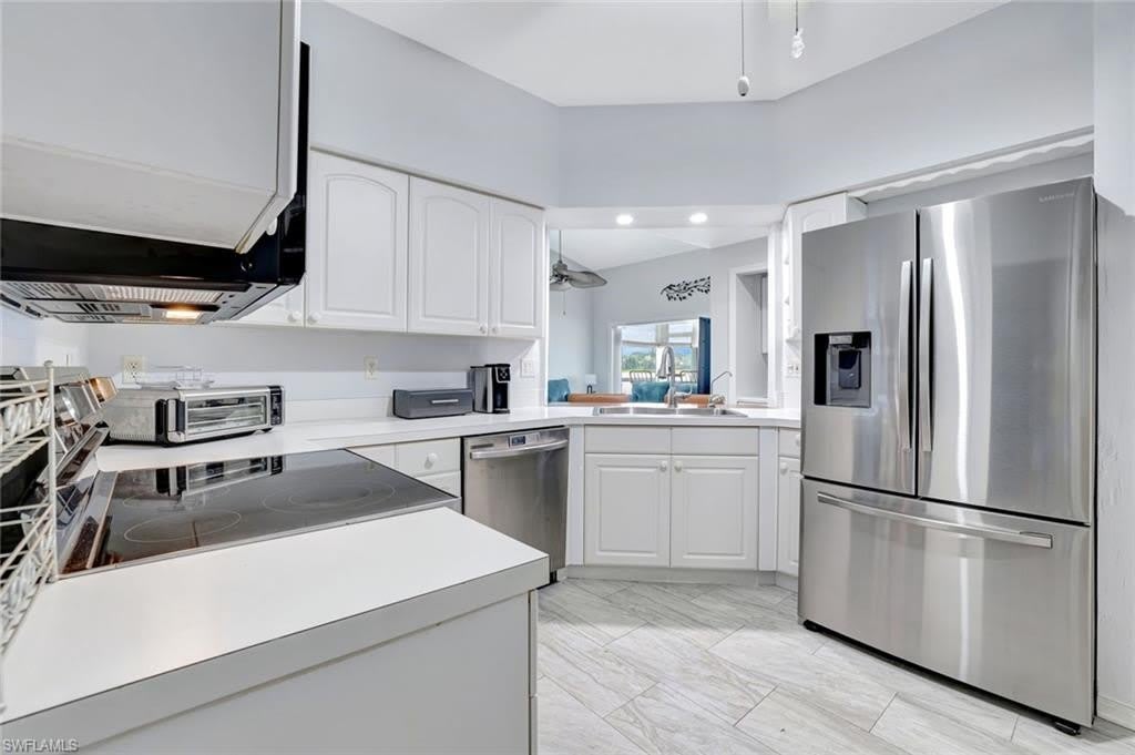 613 Windsor Sq – photo 5