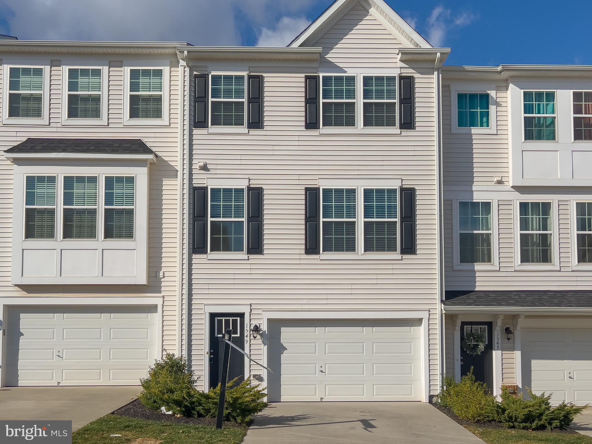 1549 Wilmer Park Lane – photo 1