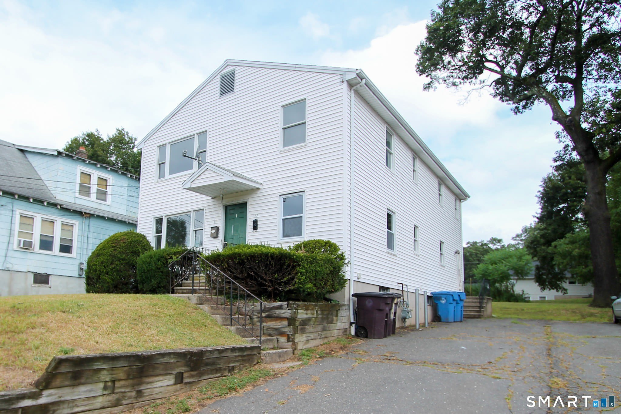 17 Pinehurst Avenue – photo 1