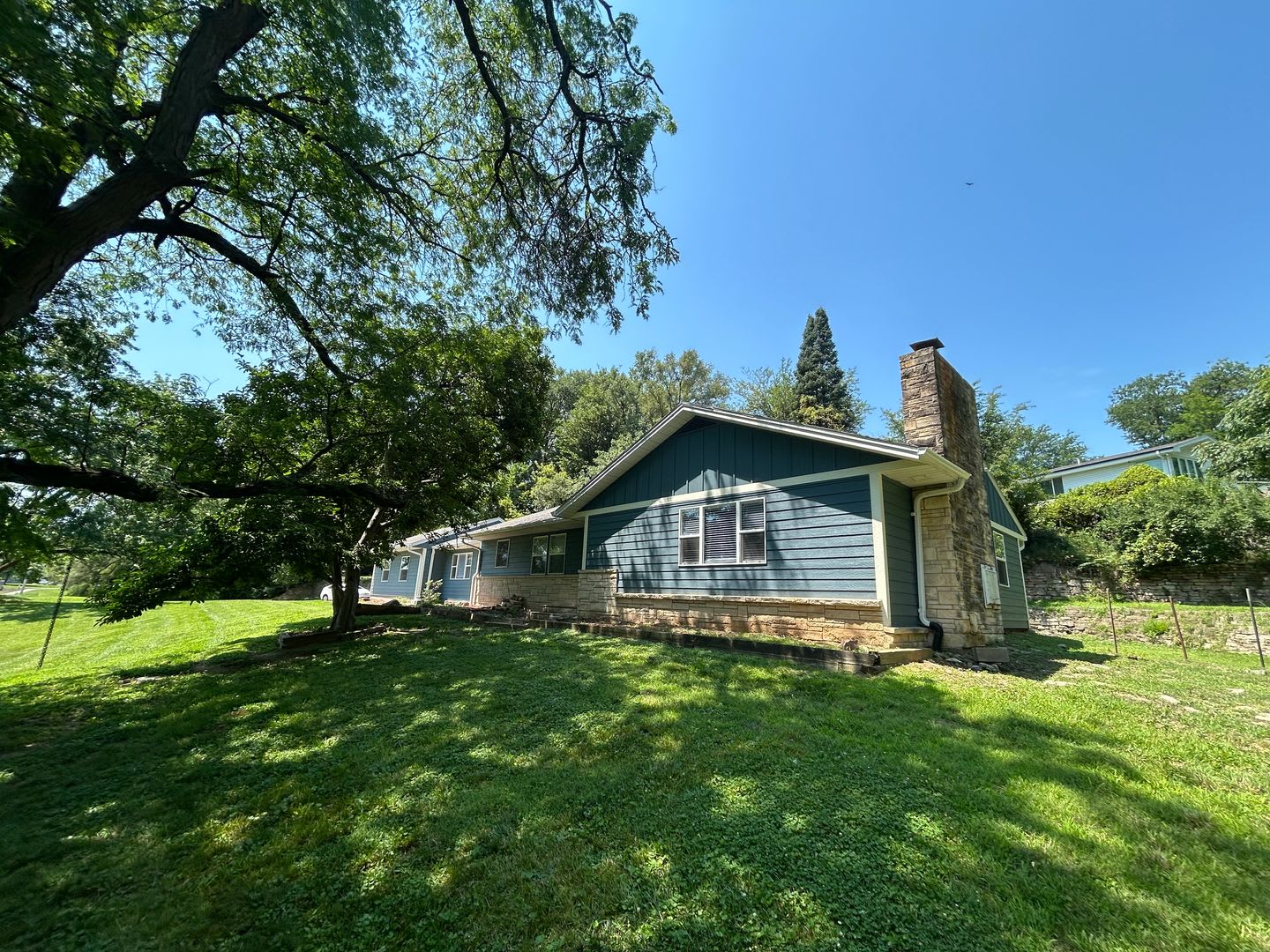 In town acreage – photo 4