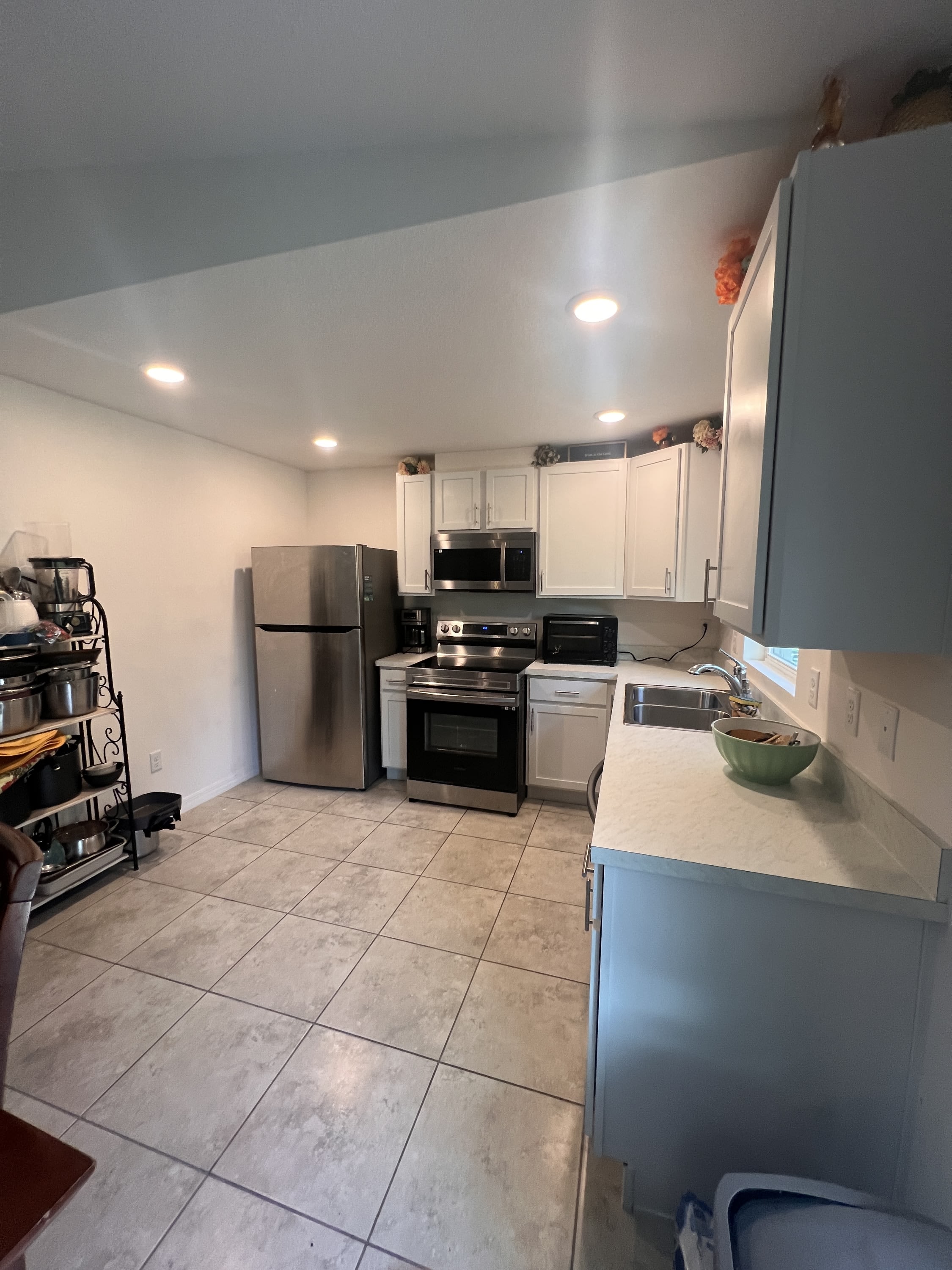 567 poplar St SE – photo 2