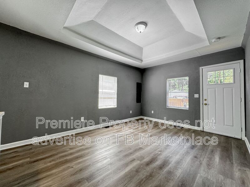 2611 NE Ingram St – photo 2