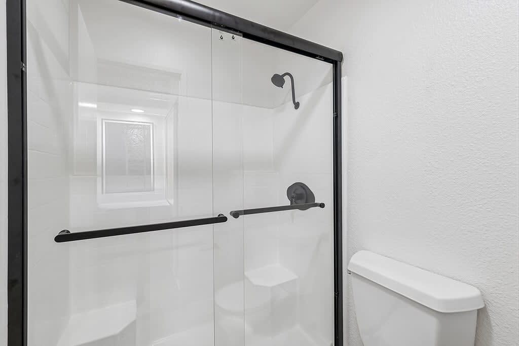 Park Place Bluffs Corner Unit – photo 4
