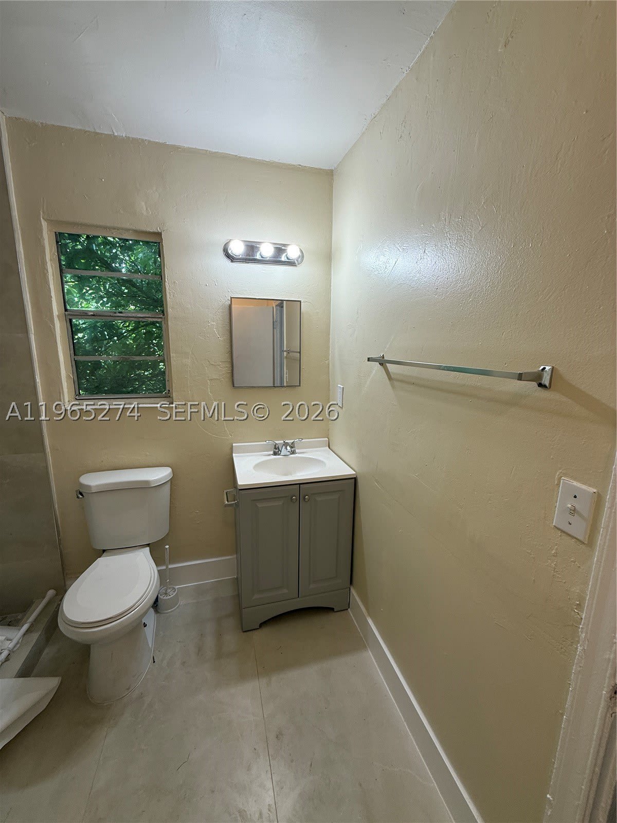 8290 NW 4th Ave – photo 5