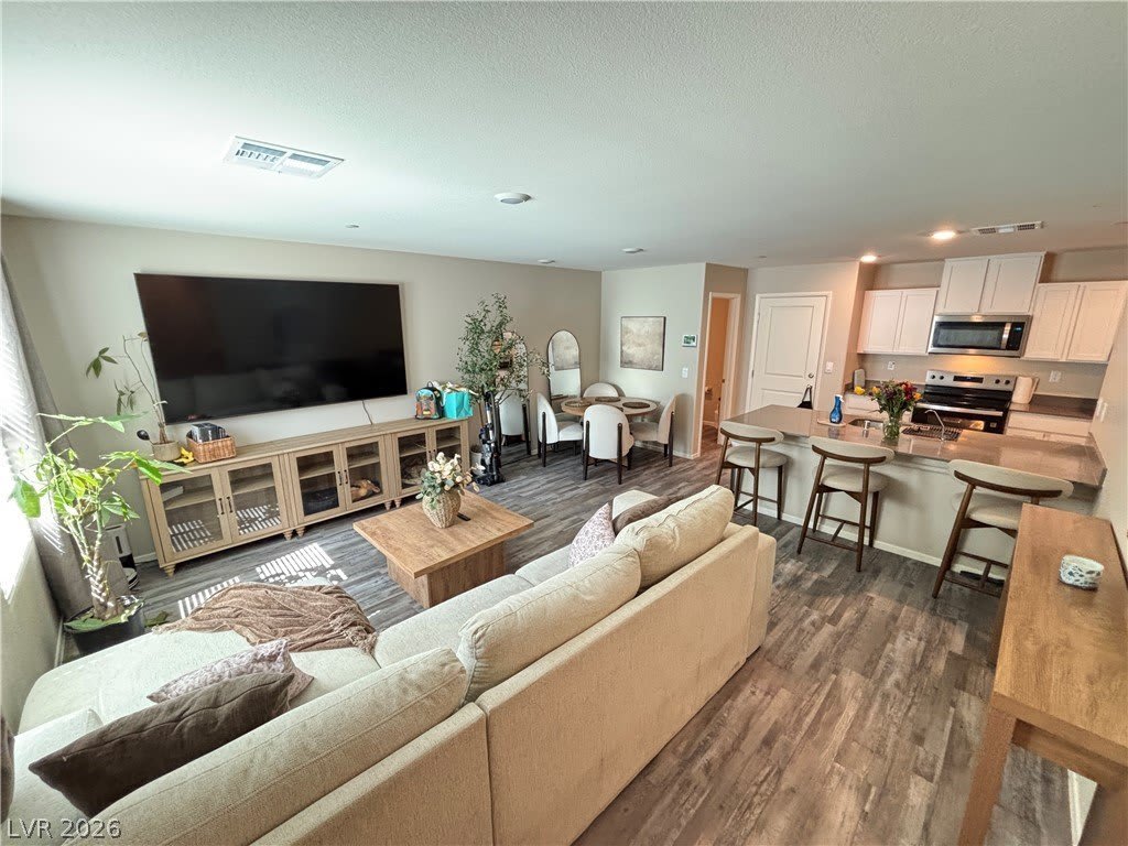6173 Hibiscus Garden Street – photo 3