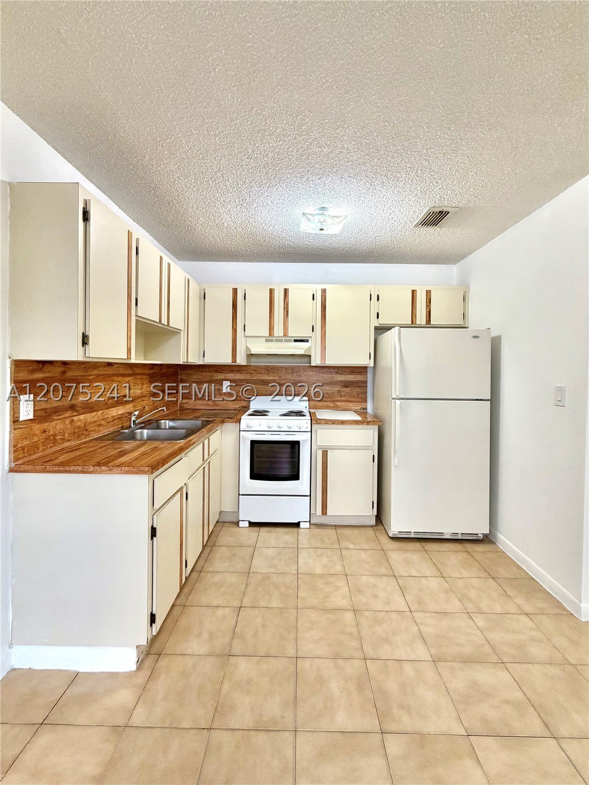 61 W 23rd St – photo 4