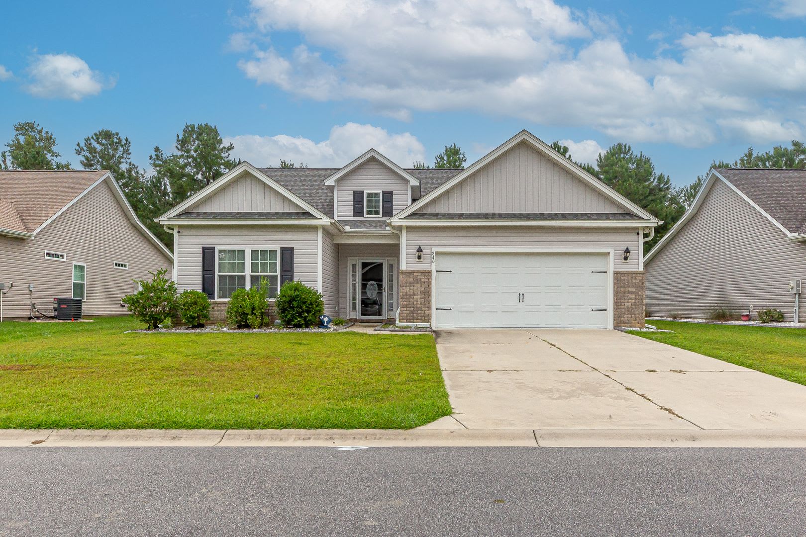 Spacious Home in Barons Bluff North – photo 1