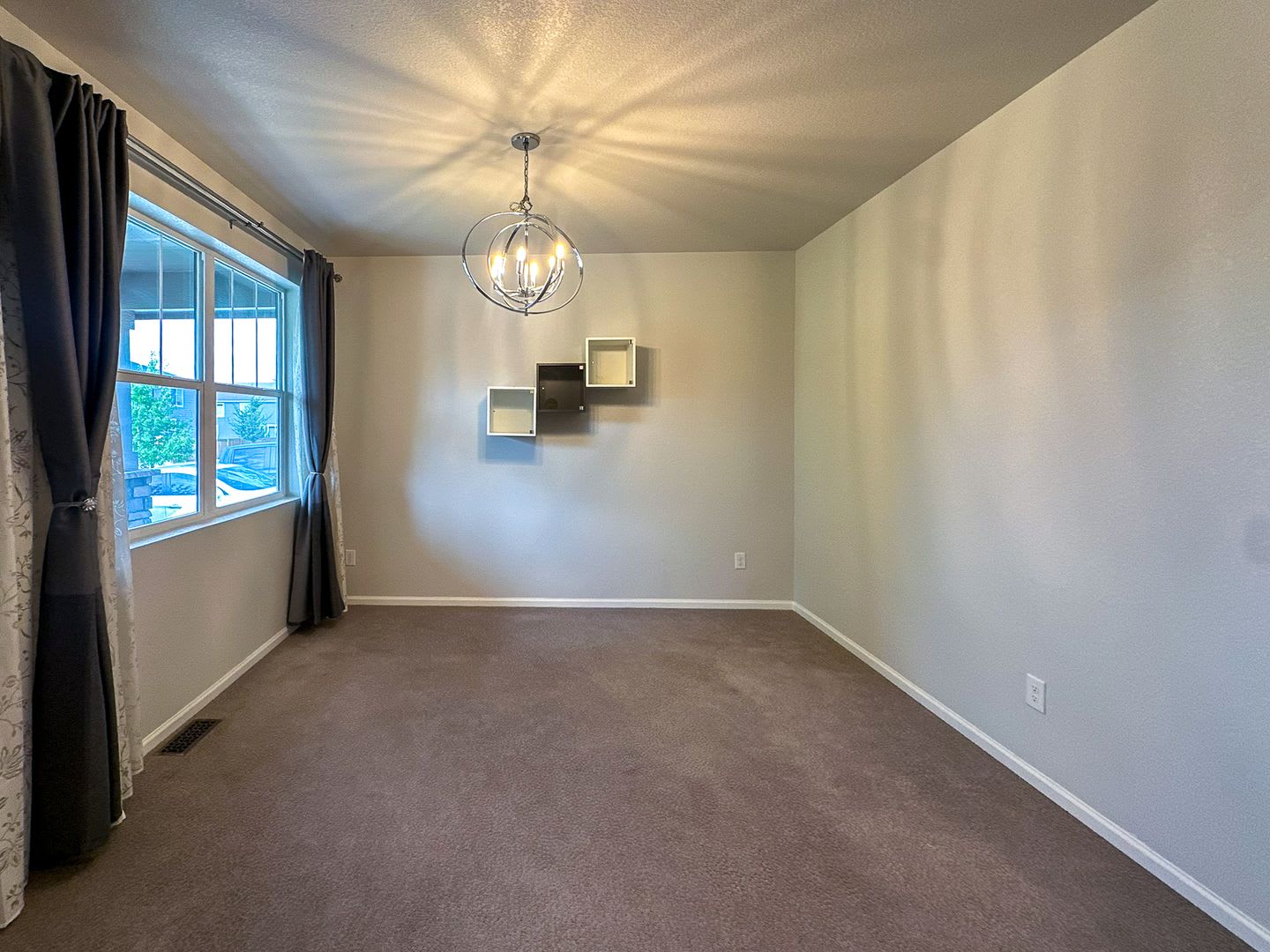 Largest Floor Plan In The Community Senderos Creek 4Bd 3Ba For Rent – photo 5
