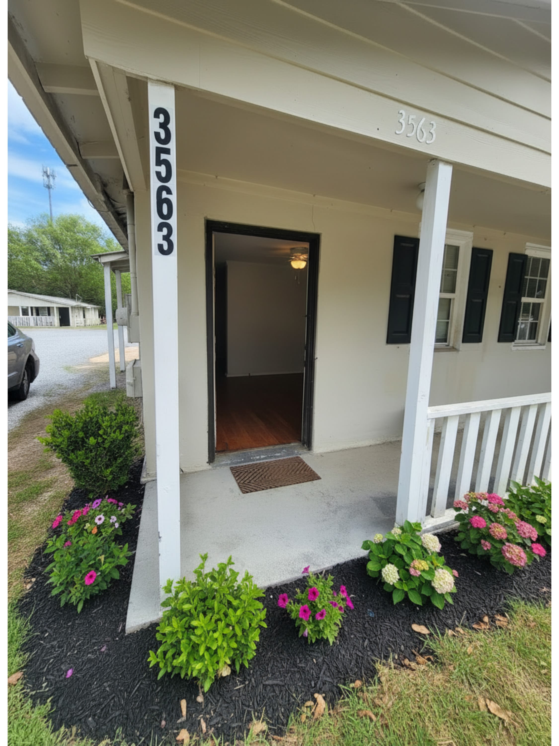 3563 Thorpe Street – photo 1
