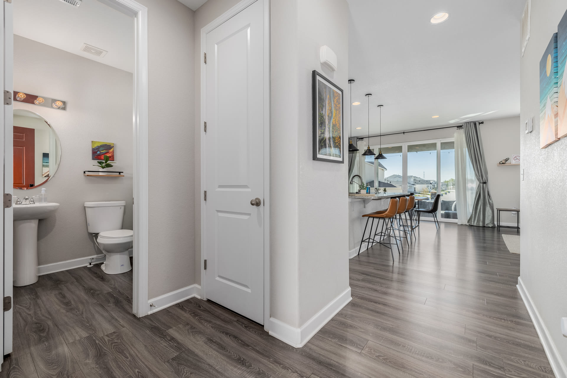10406 Akron St – photo 3