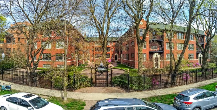 4609 North Dover St – photo 2