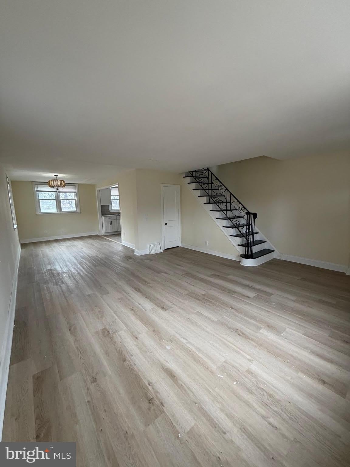 6023 Horrocks Street – photo 2