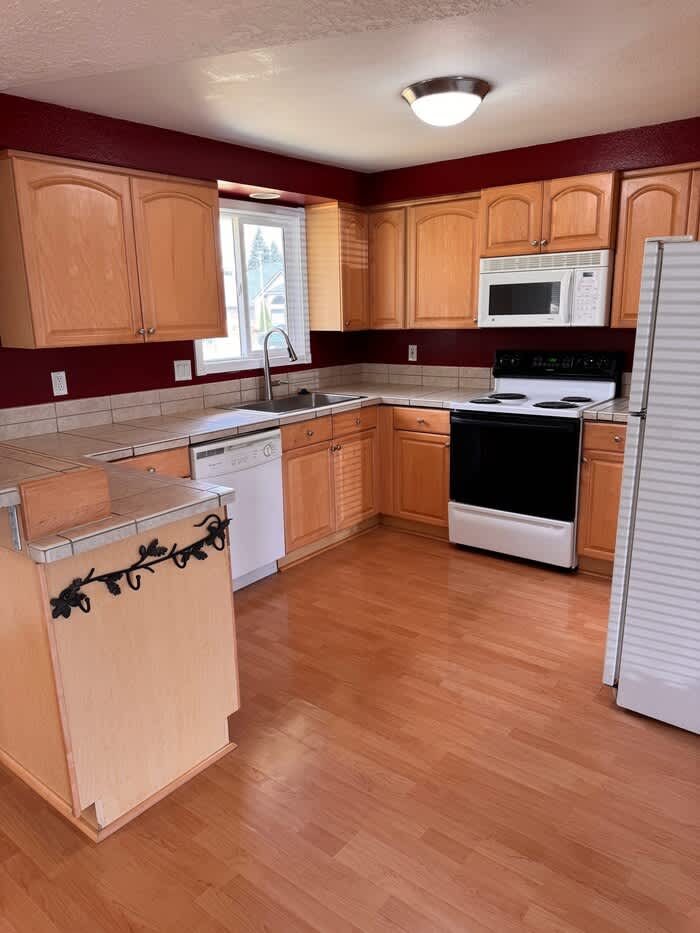 420 Northwest 10th Avenue – photo 2