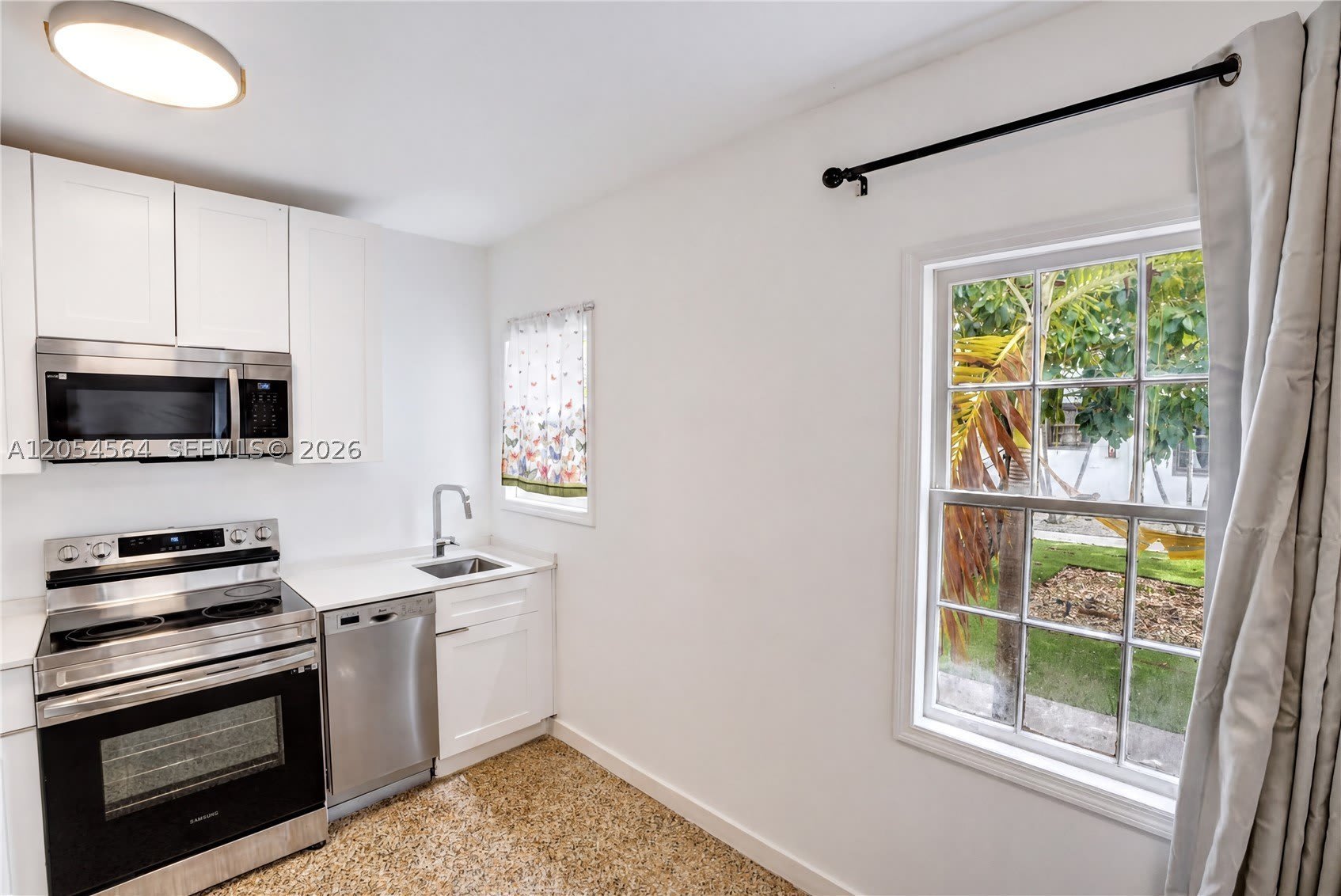 421 75th St – photo 4