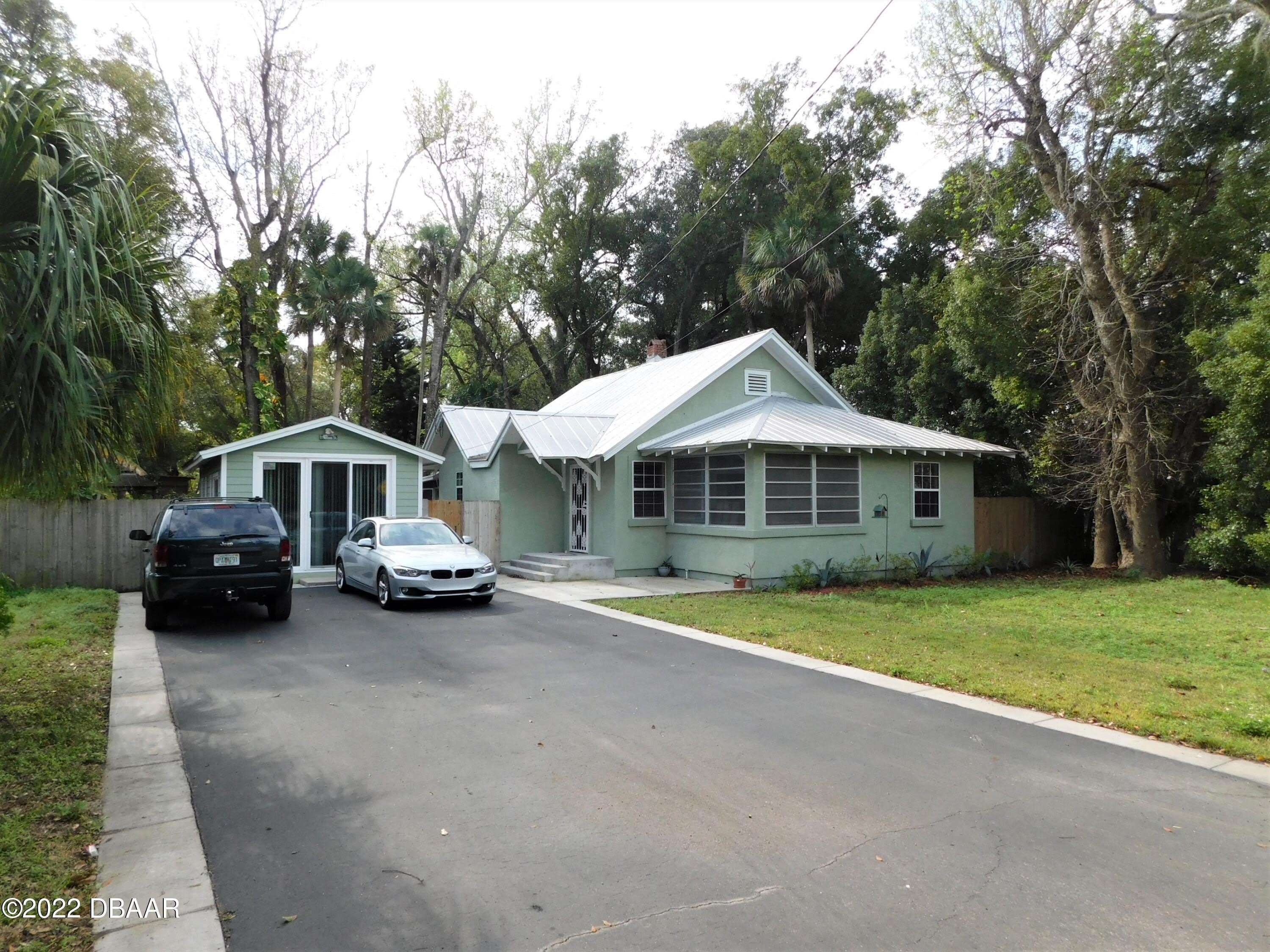 429 Brentwood Drive – photo 1