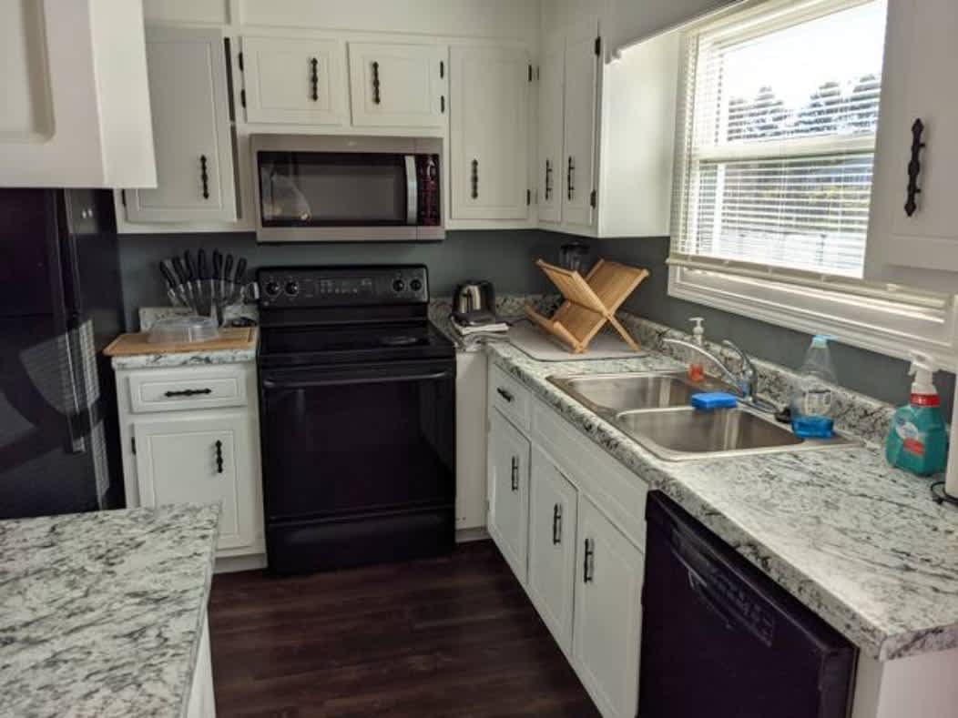 9003 Mahogany Row Southeast B – photo 5