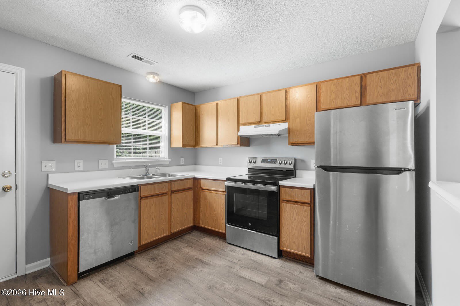 988 W Pueblo Drive – photo 4