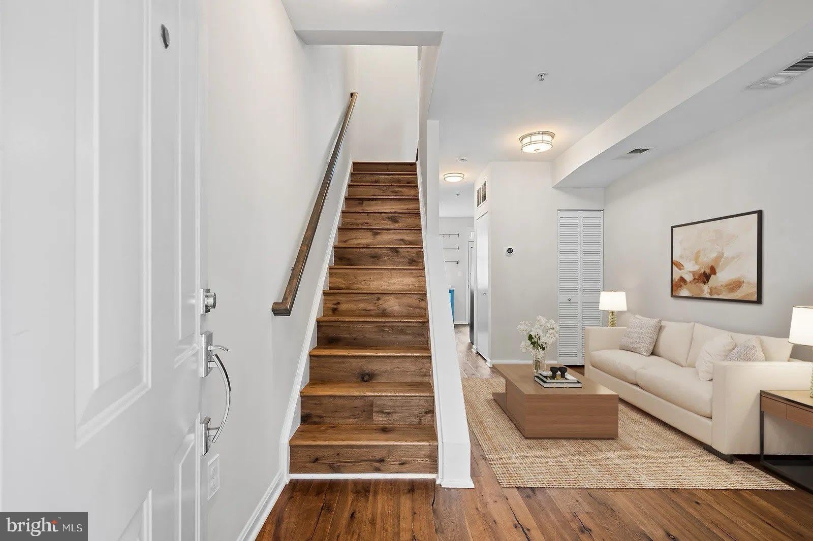 424 OAKDALE Place NW – photo 5