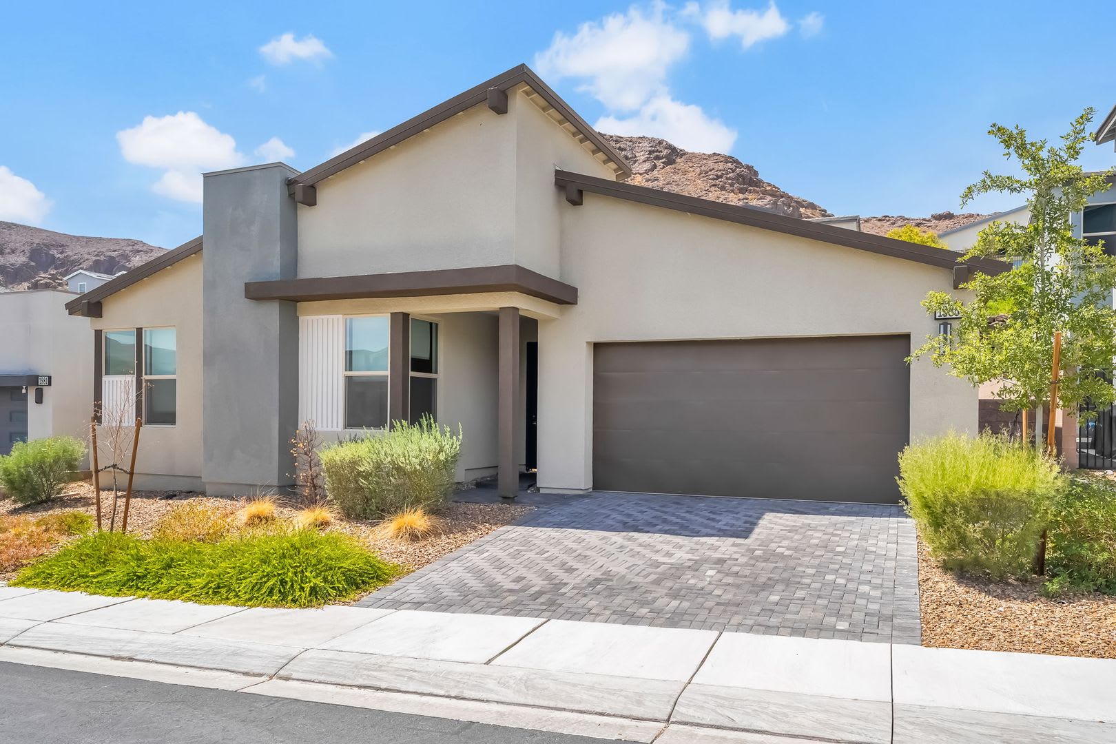 Modern Midnight Ridge Retreat With Stunning Mountain Views – photo 1