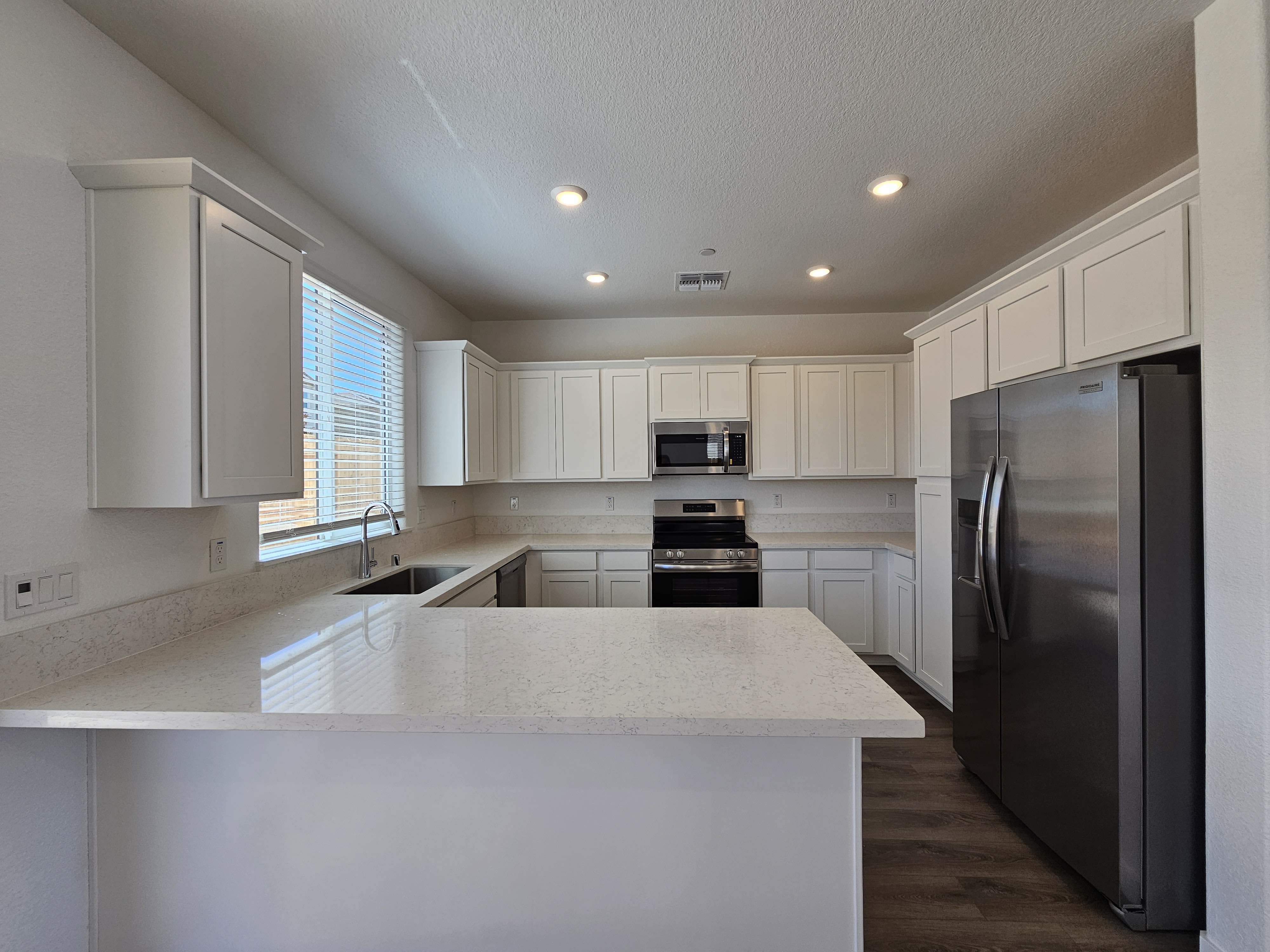 3569 Vestland Wy – photo 4
