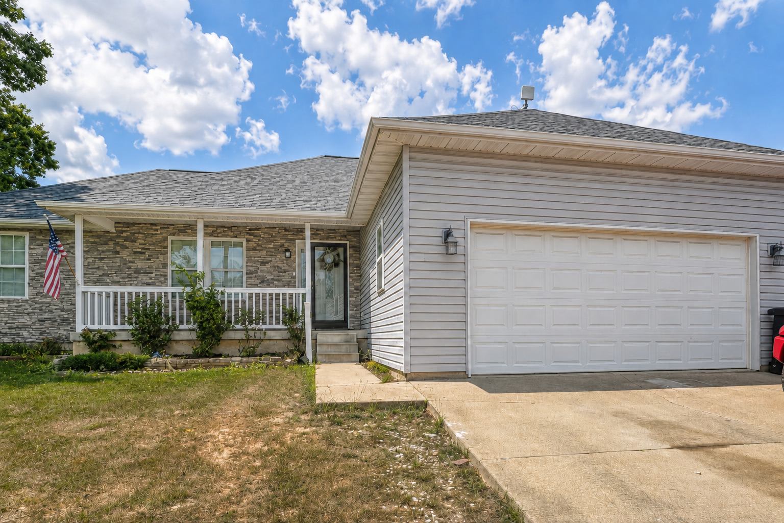 21030 Larson Rd – photo 1