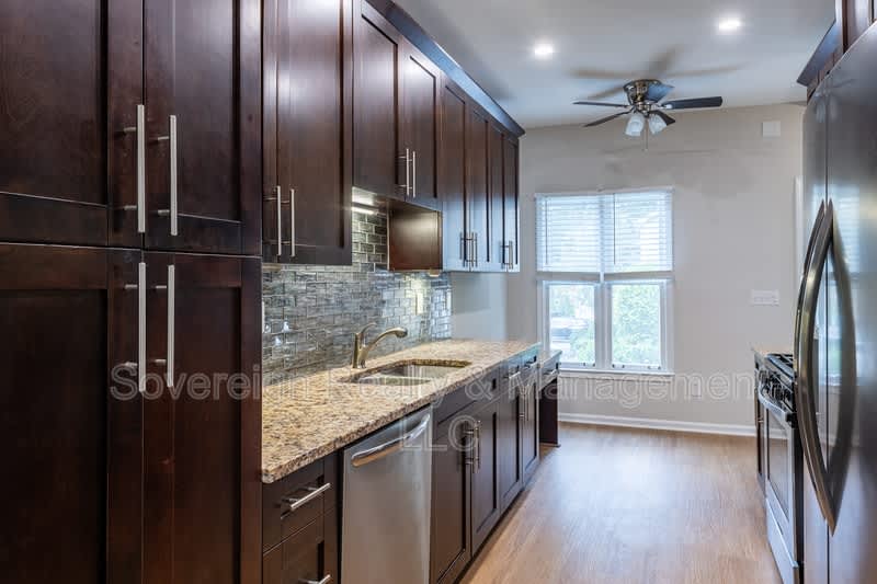 3994 Elm St – photo 3
