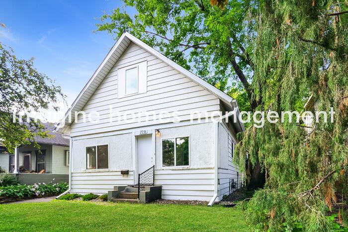 719 West 40th Street – photo 3