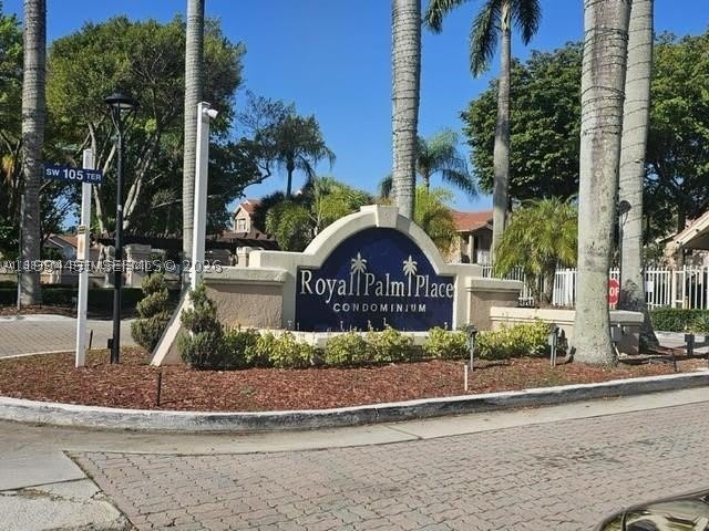 10521 SW 158th Ct – photo 1