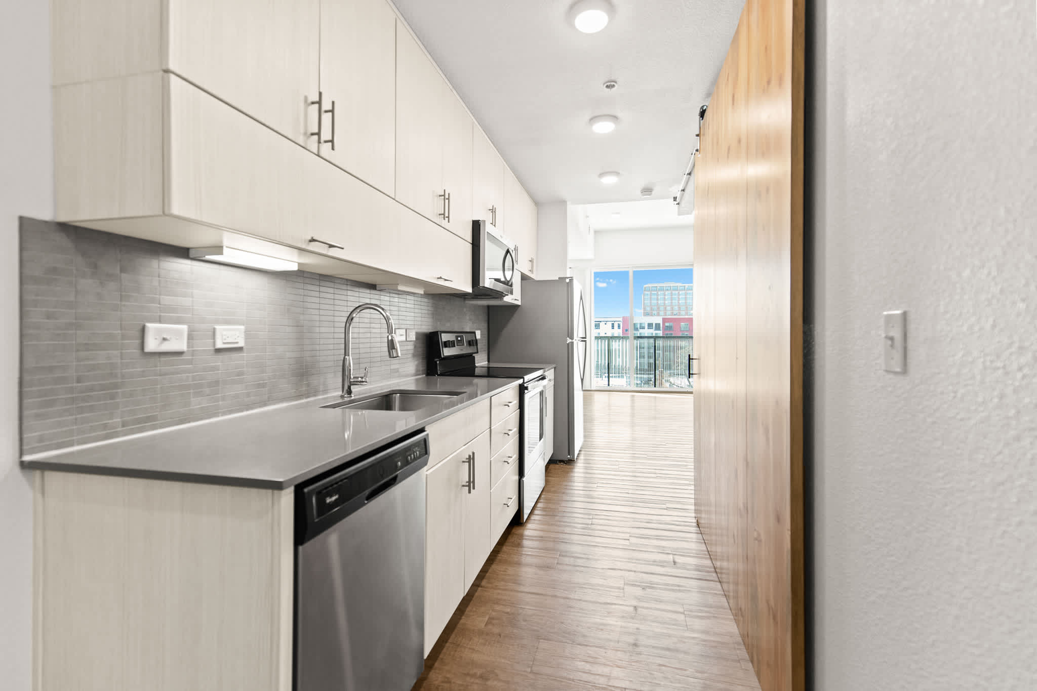 MOTO Apartments – photo 5