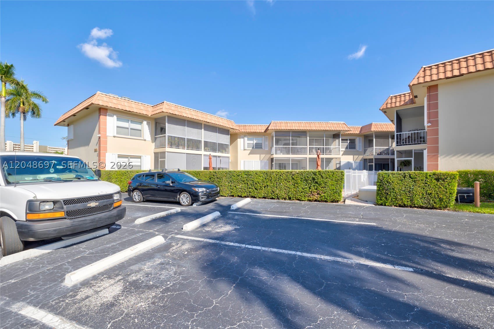 2201 SE 9th St – photo 4