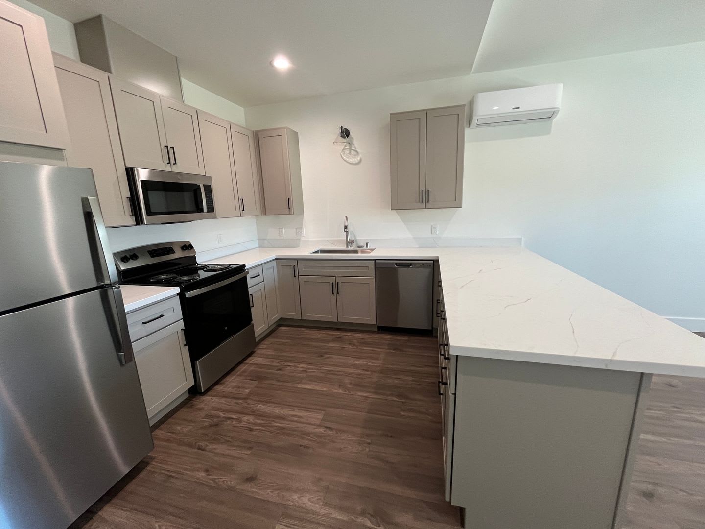 Newly built homes with City of Redding solar! – photo 3