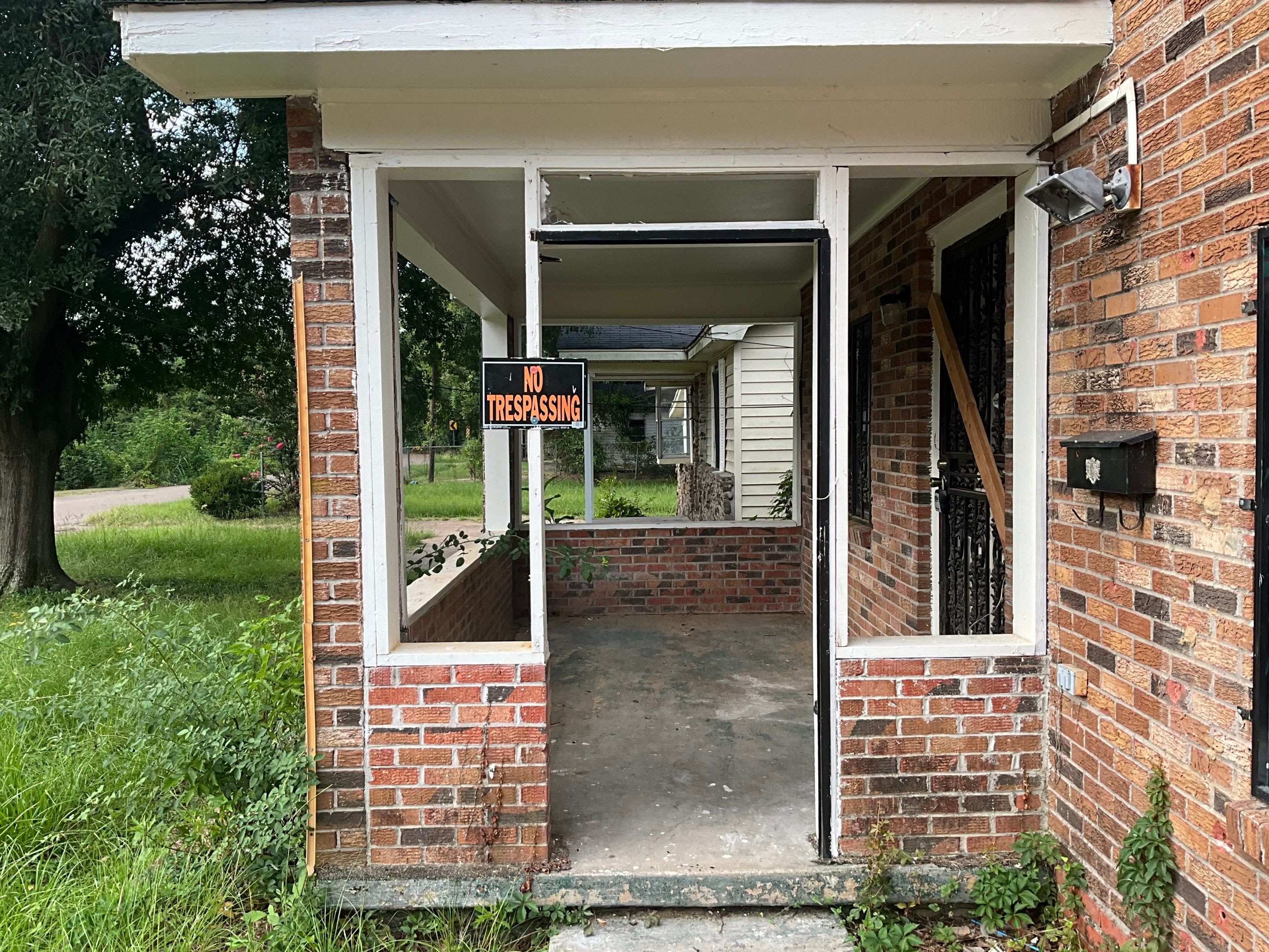 2835 Comfort Street – photo 2