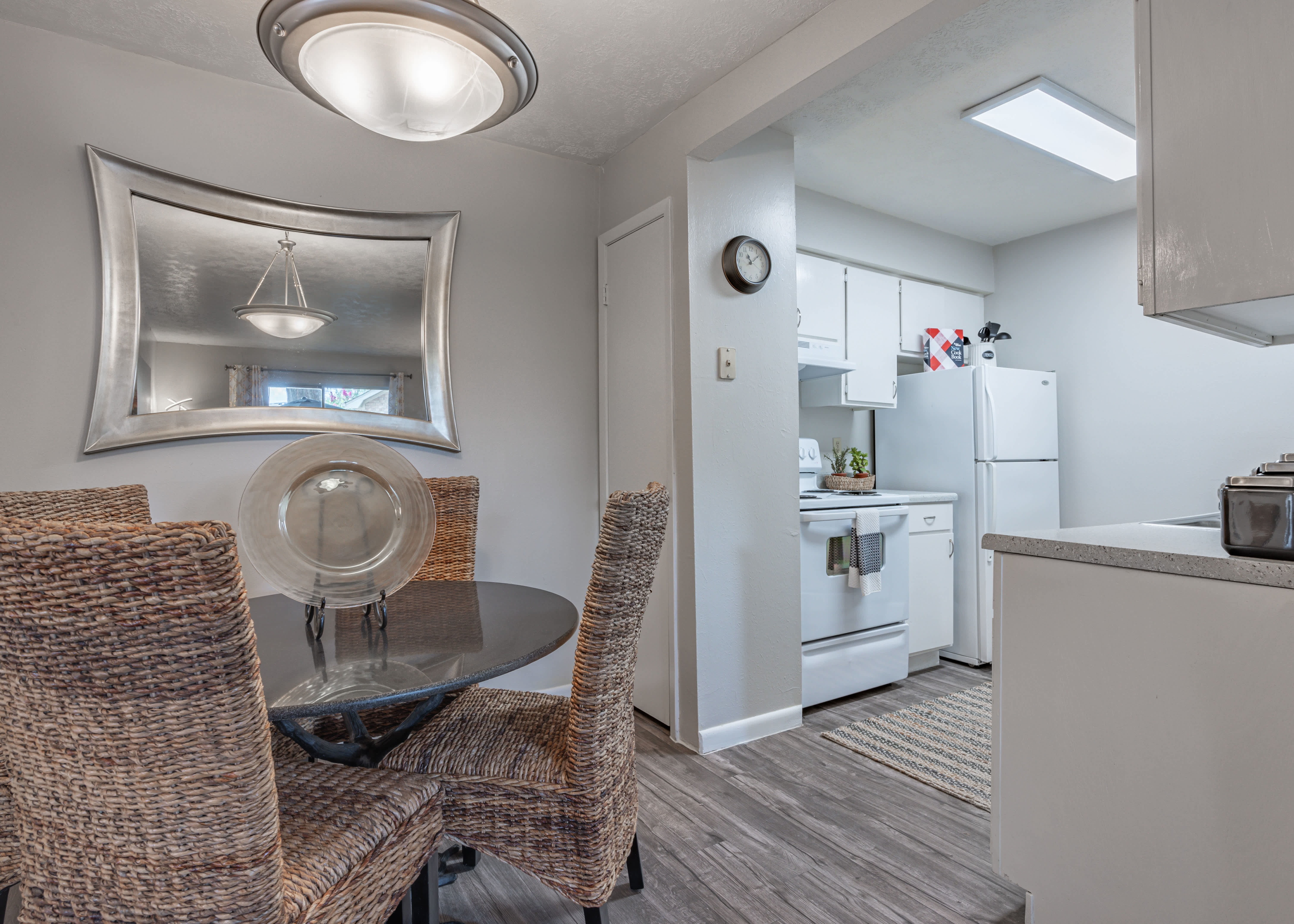 Riverstone Apartments – photo 3