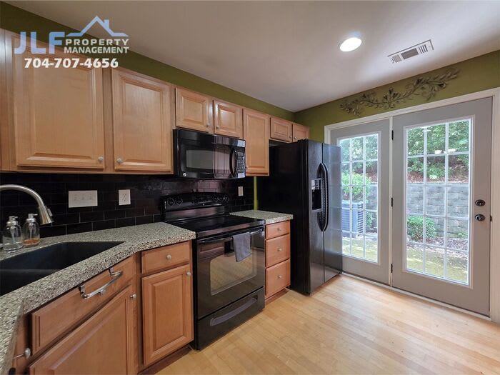 360 Tidmarsh Court Northwest – photo 5