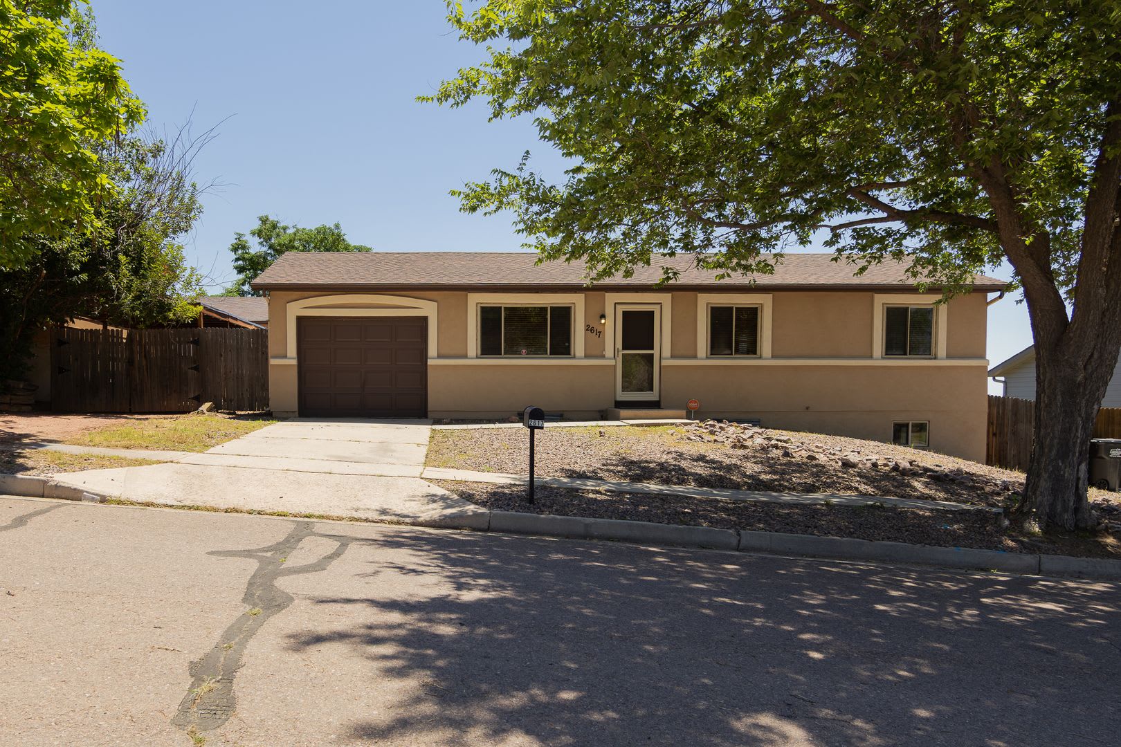 5 Bedroom Rancher In Vista Grande Terrace – photo 2