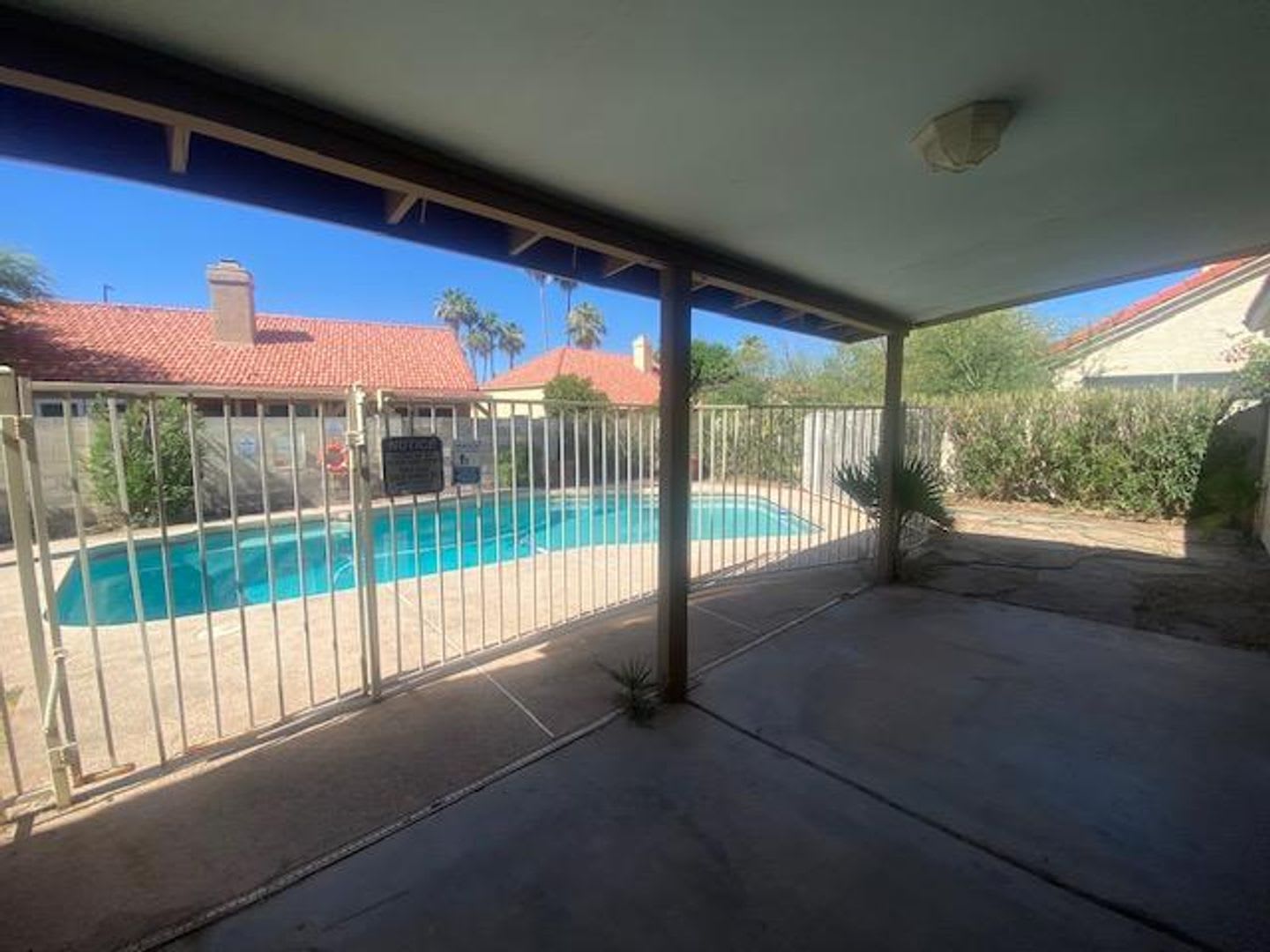 GILBERT HOME WITH PRIVATE POOL WALKING DISTANCE TO FREESTONE PARK – photo 3