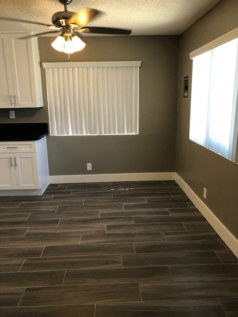 Newly Renovated 2 Bedroom – photo 5
