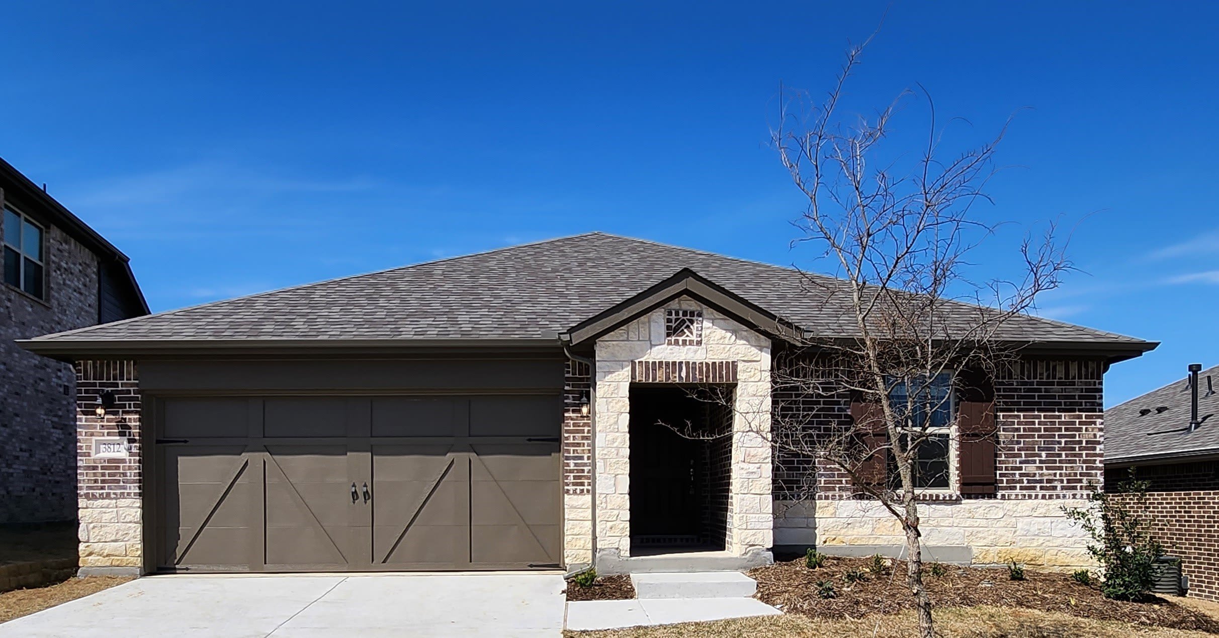 3812 Chalk hill Avenue – photo 2