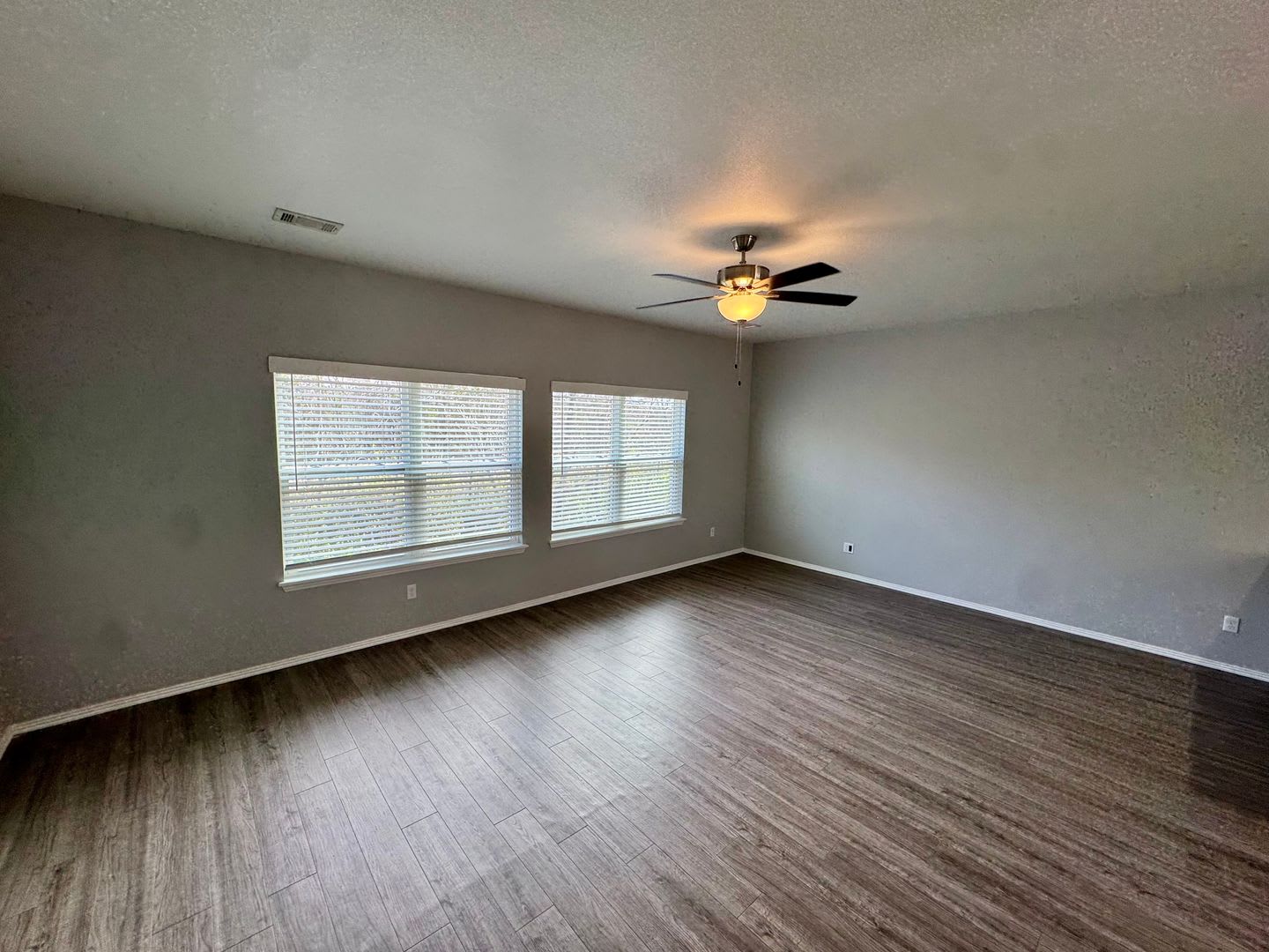 1636 Razorback Rd – photo 5