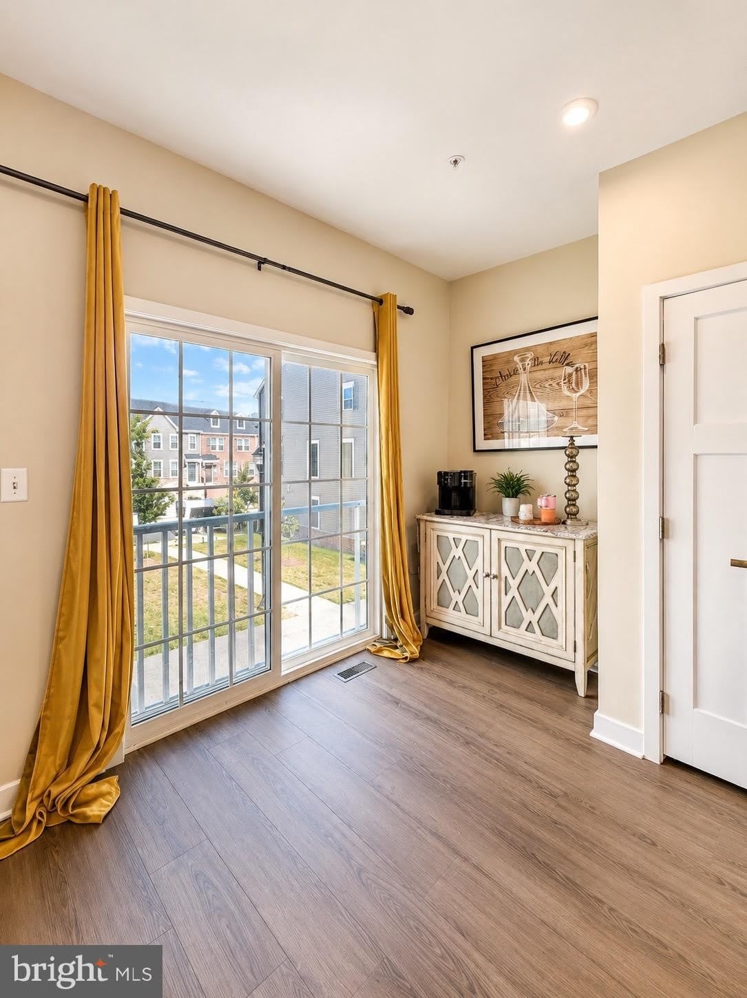 11214 MERIDIAN HILL Way – photo 5